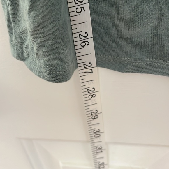 Super Cute Empire Waist Flowy Top - Picture 12 of 12